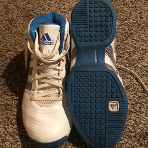 Adidas basketball ball shoes